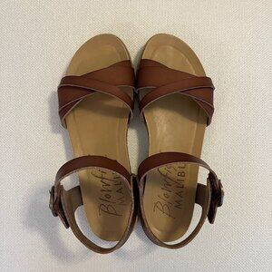 tan sandals